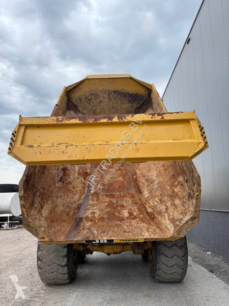 Dumper Caterpillar