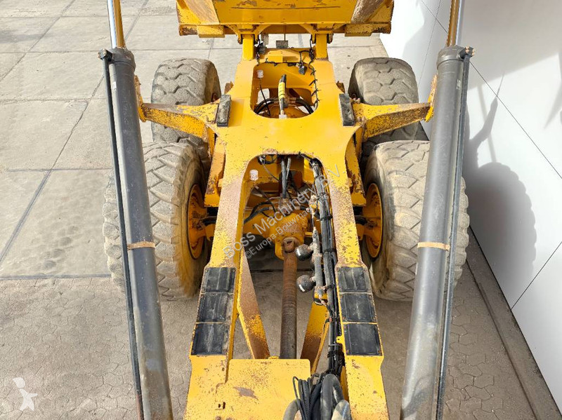 Dumper Volvo - Tailgate / Backup Camera