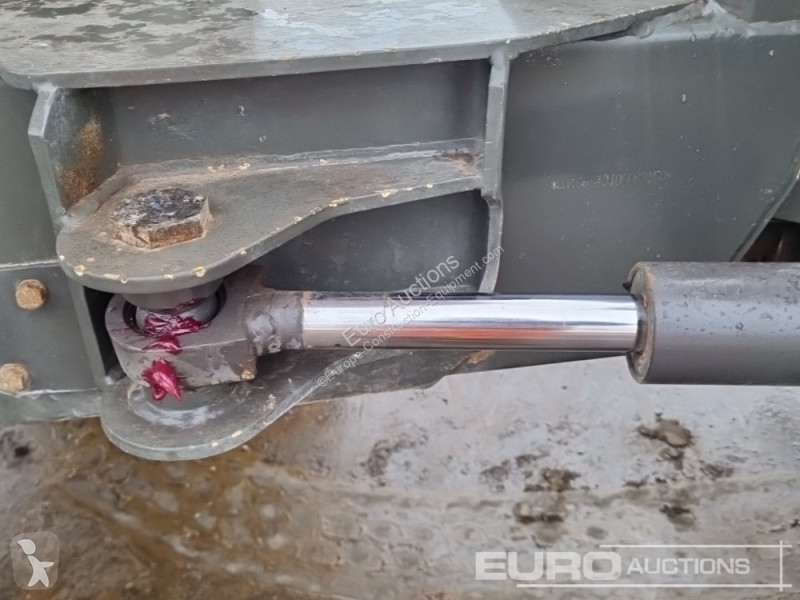 Sklápěčka Ausa DR601 AHG