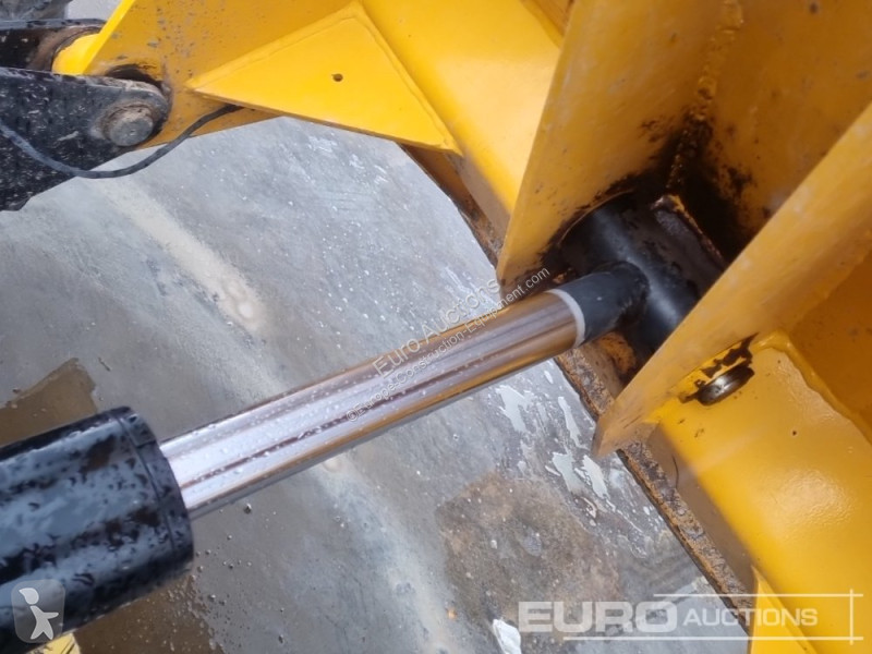 Sklápěčka JCB 3TFT
