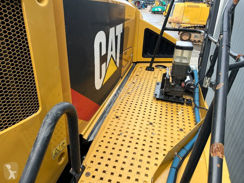عربة قلابة Caterpillar C