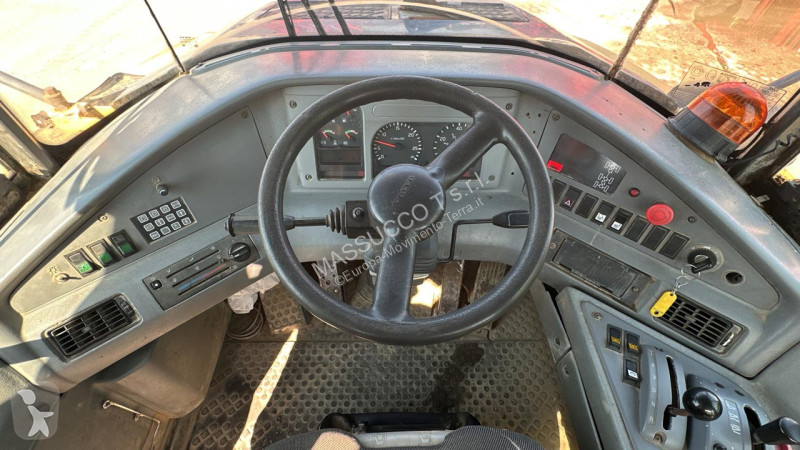 عربة قلابة Volvo 6X6