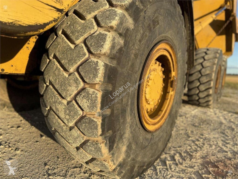 Карьерный самосвал Caterpillar 730