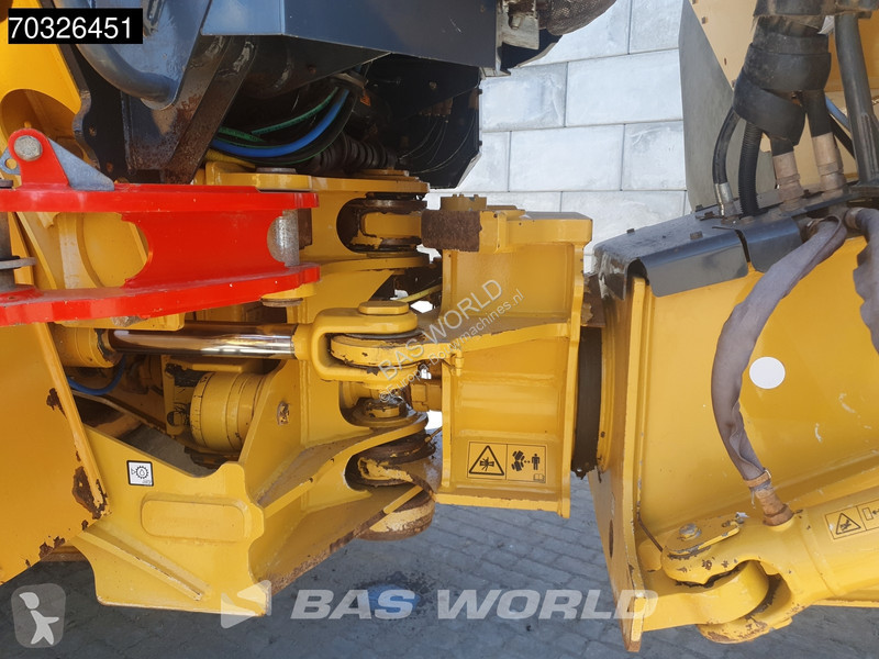 Sklápač Bell B30 E