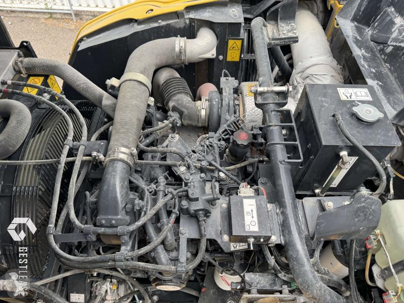 عربة قلابة Komatsu  HM300-5E0