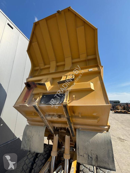 Дъмпер Caterpillar 770 G (CE + EPA)