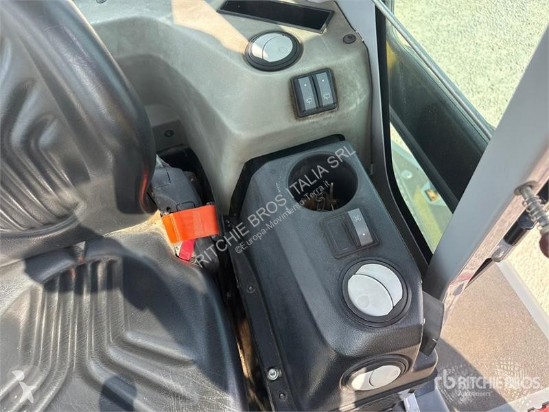 Самоскид Wacker Neuson DW60-2 *C 4x4 Swivel Dumper