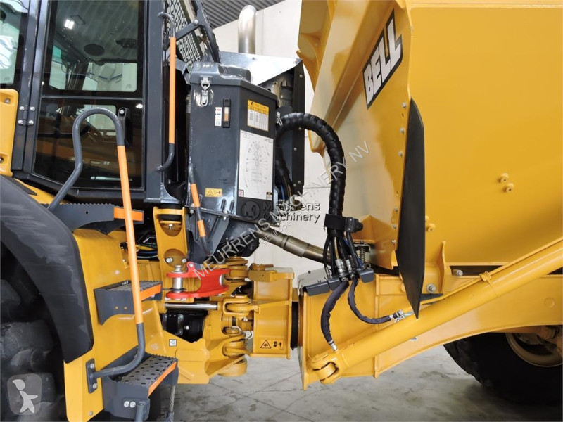 عربة قلابة Bell B30E