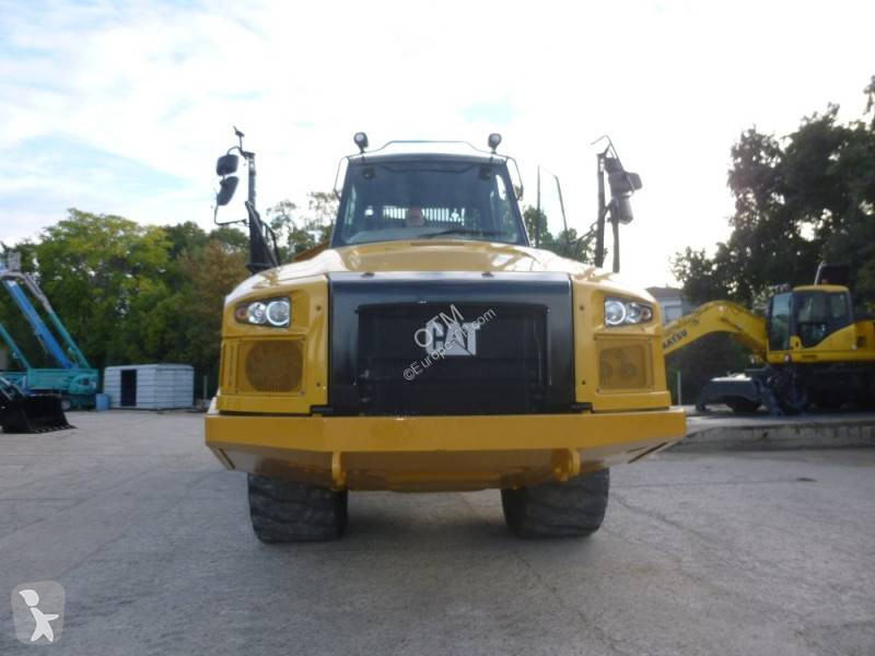 Tombereau Caterpillar 730C