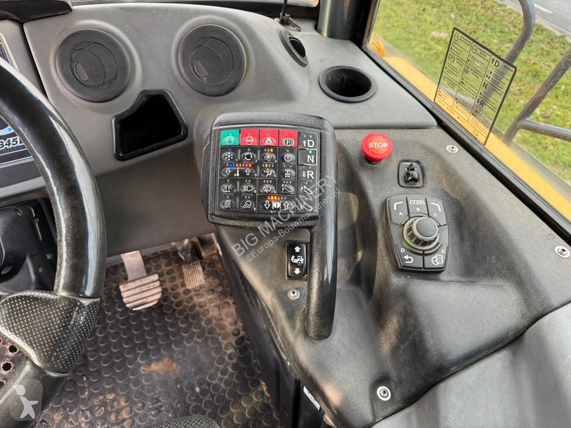 عربة قلابة Bell B45E