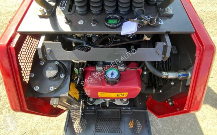 Basculantă  mini dumper / chargeuse sur...