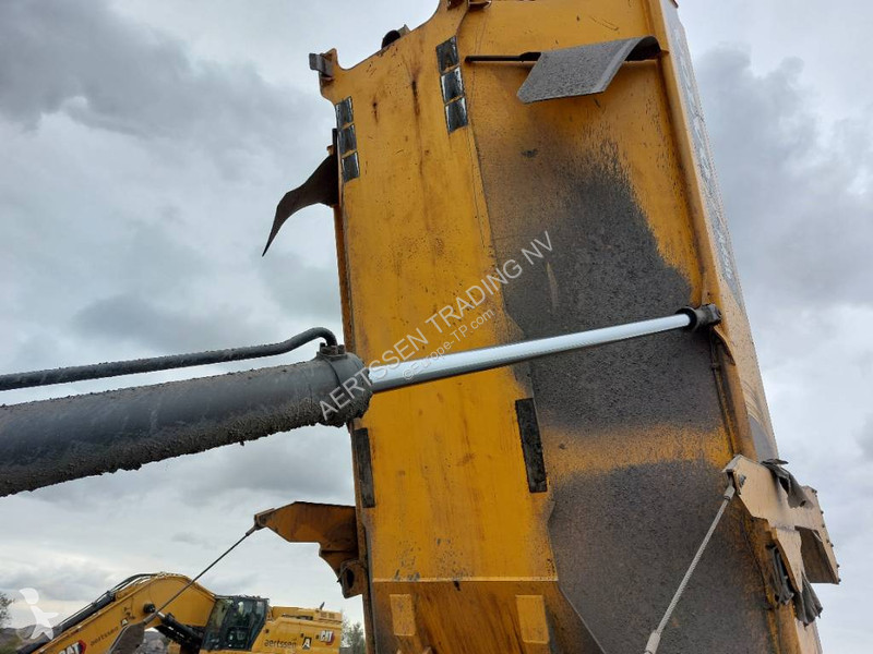 عربة قلابة Volvo A 45 G