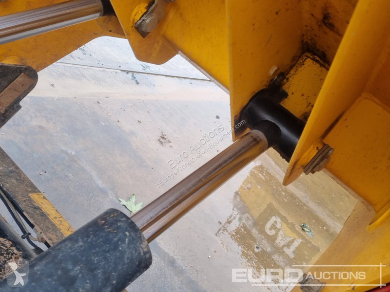 Sklápěčka JCB 6TFT