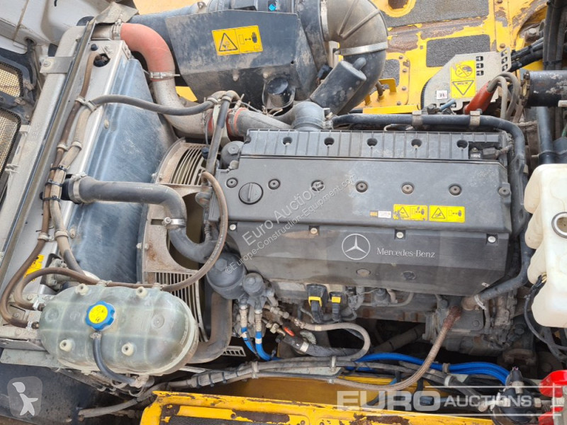 عربة قلابة Bell B30E