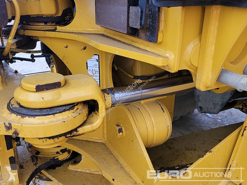 Sklápěčka Bell B20E