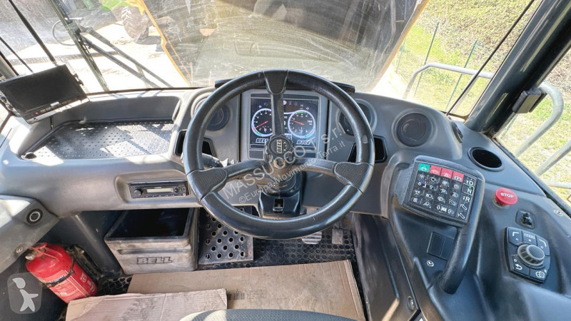 عربة قلابة Bell B30E 6x6