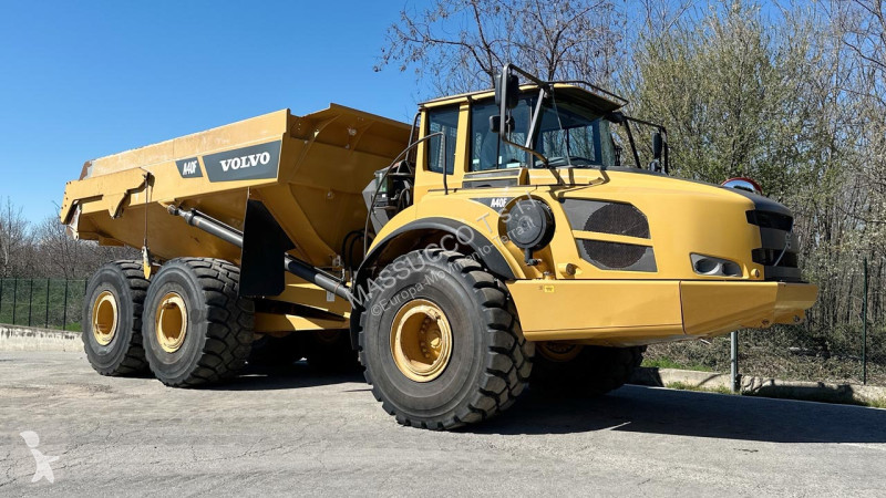 Sklápač Volvo 6x6