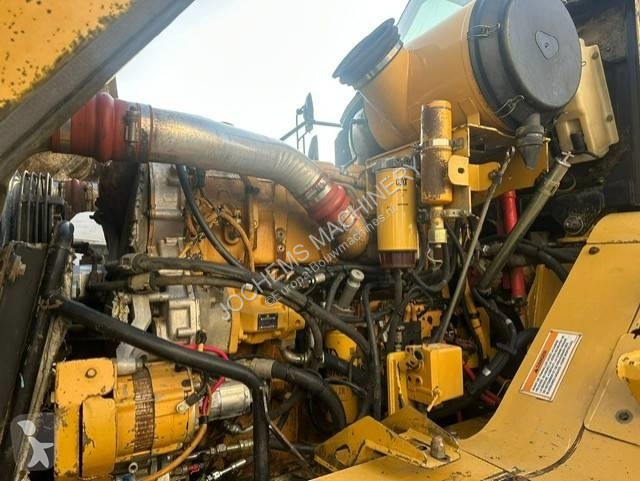 عربة قلابة Caterpillar 740 Dumper