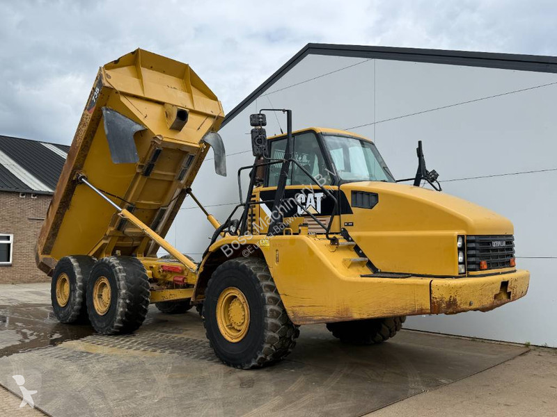 Sklápač Caterpillar - Automatic Greasing / Camera