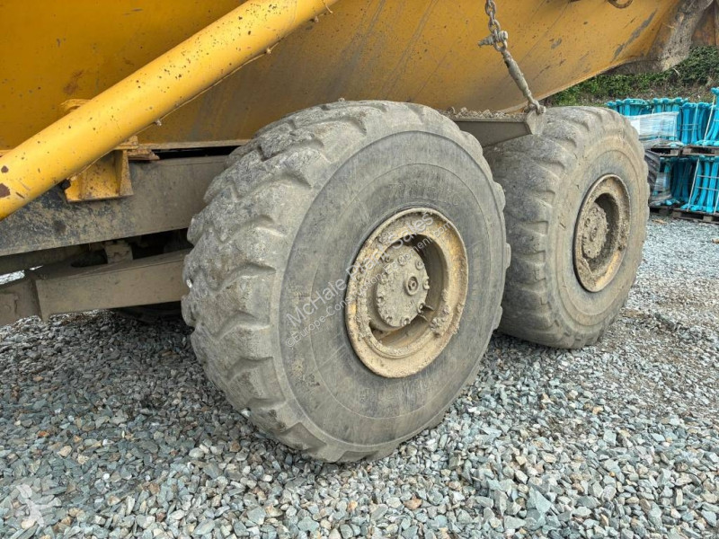 Sklápač Komatsu 3502