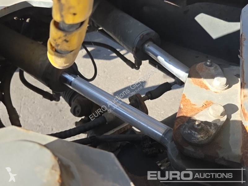 عربة قلابة Wacker Neuson