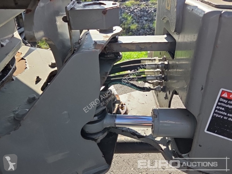عربة قلابة Thwaites MACH 471