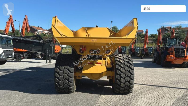 عربة قلابة Bell B30E 6X6