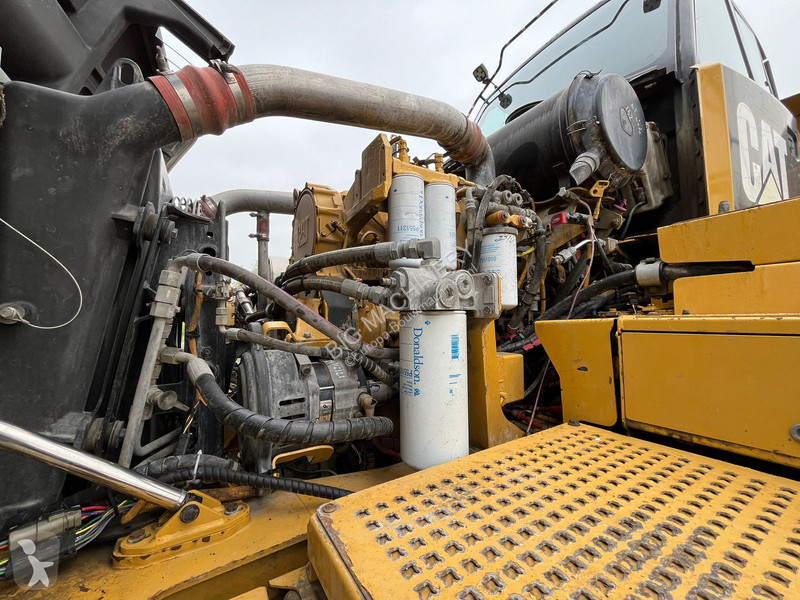 Dumper Caterpillar