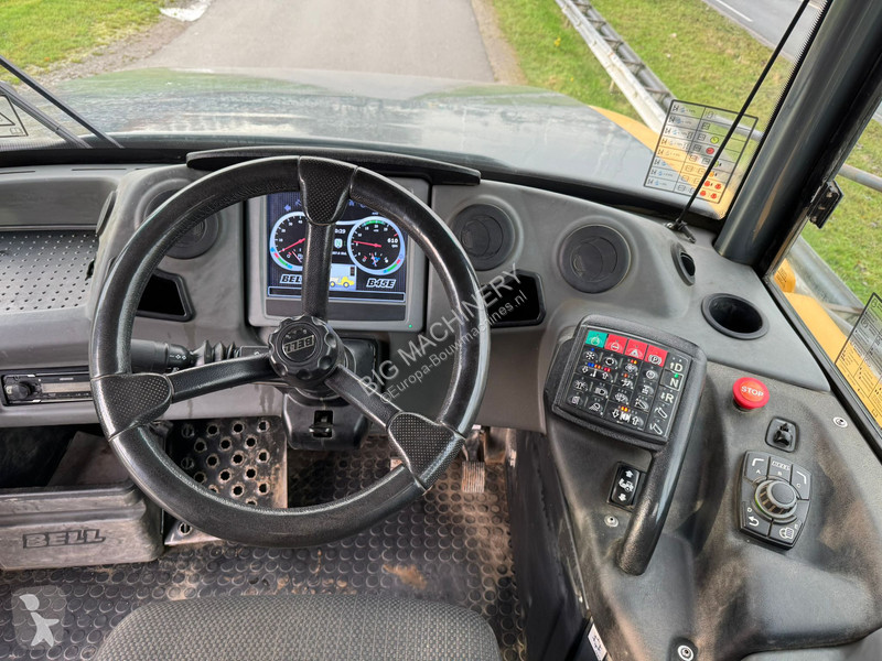 عربة قلابة Bell B45E