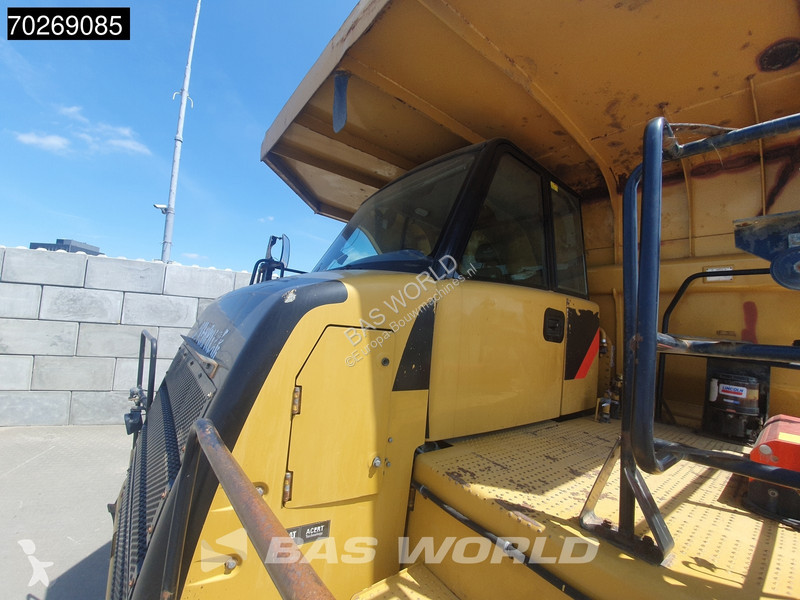 Dumper Caterpillar