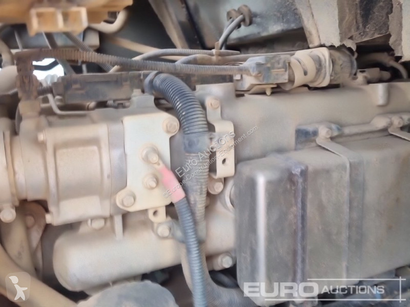 عربة قلابة JCB 6TFT