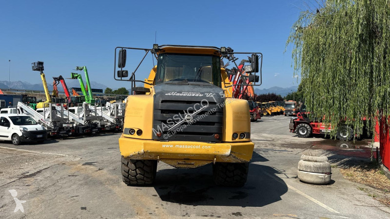 عربة قلابة Volvo 6X6