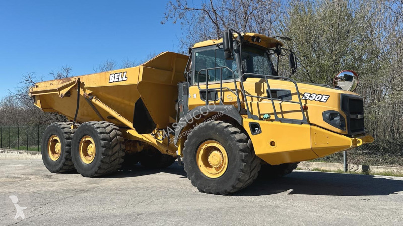 عربة قلابة Bell B30E 6x6
