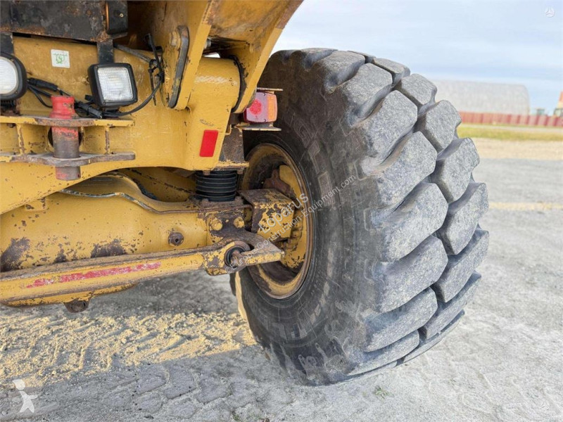 Карьерный самосвал Caterpillar 730