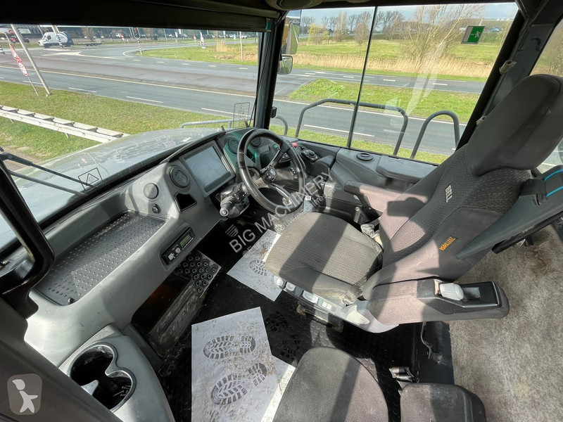 Sklápač Bell B45E