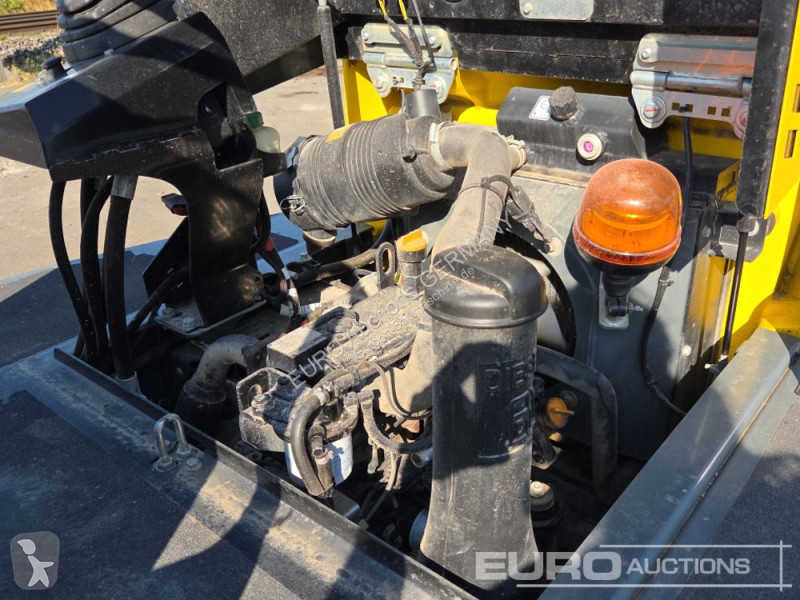 عربة قلابة Wacker Neuson DW30
