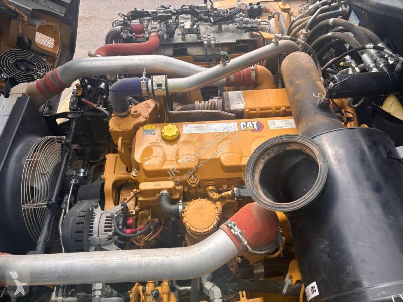 Tombereau Caterpillar 730