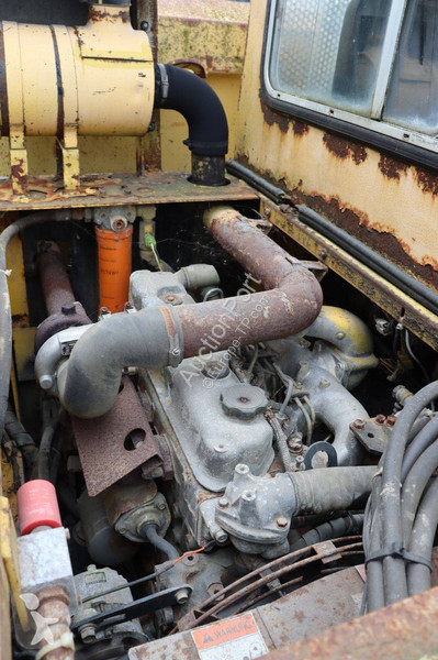 عربة قلابة Morooka MST-600 E