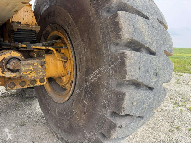 عربة قلابة Volvo
