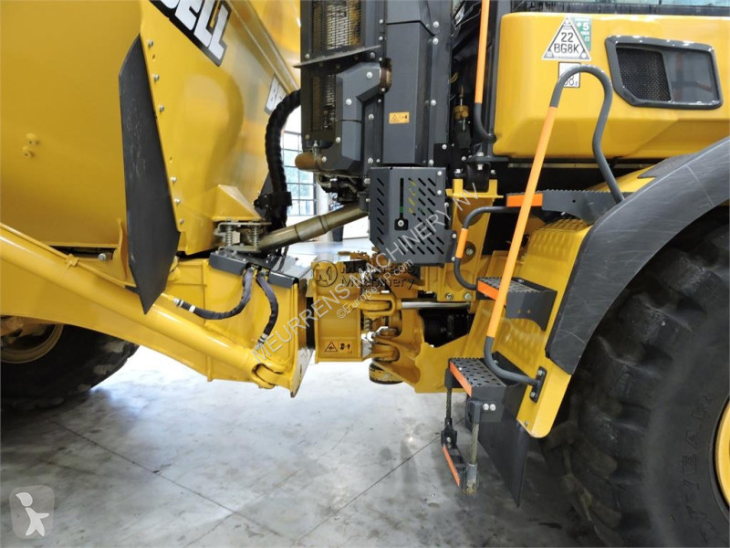 عربة قلابة Bell B30E
