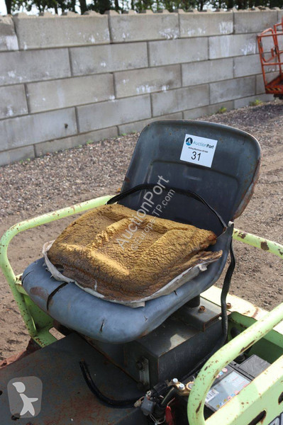 Tombereau Yanmar 1