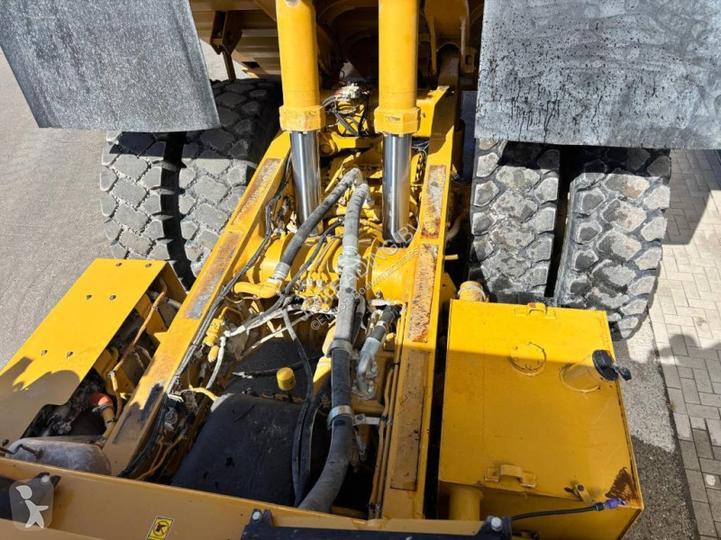 Tombereau Caterpillar 770 G (CE + EPA)
