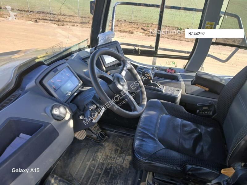 Dumper Caterpillar 745