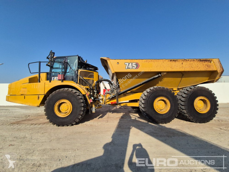 Basculantă Caterpillar 745