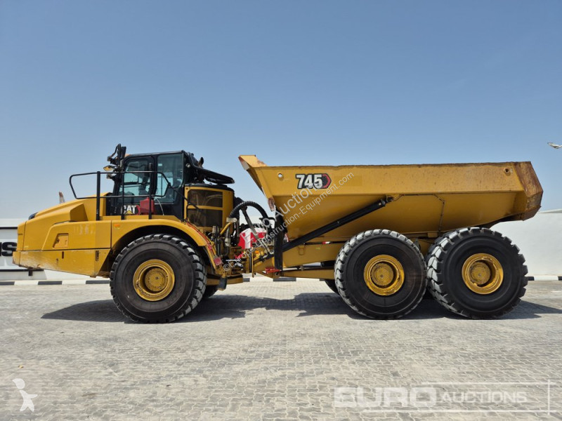 Basculantă Caterpillar 745