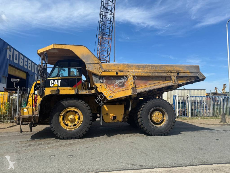 Dumper Caterpillar ( GERMAN MACHINE )
