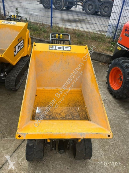 عربة قلابة JCB