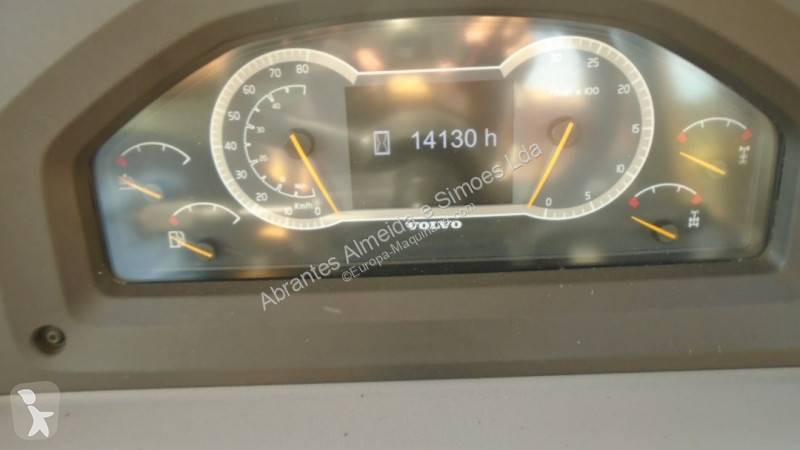 Sklápěčka Volvo A25G