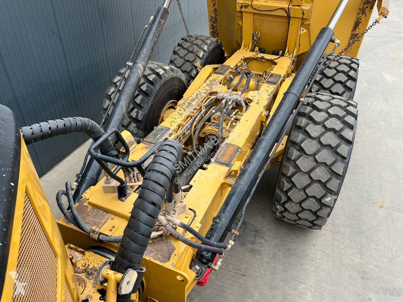 Sklápač Caterpillar 745 04A - New Tires