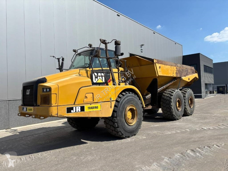 Dumper Caterpillar